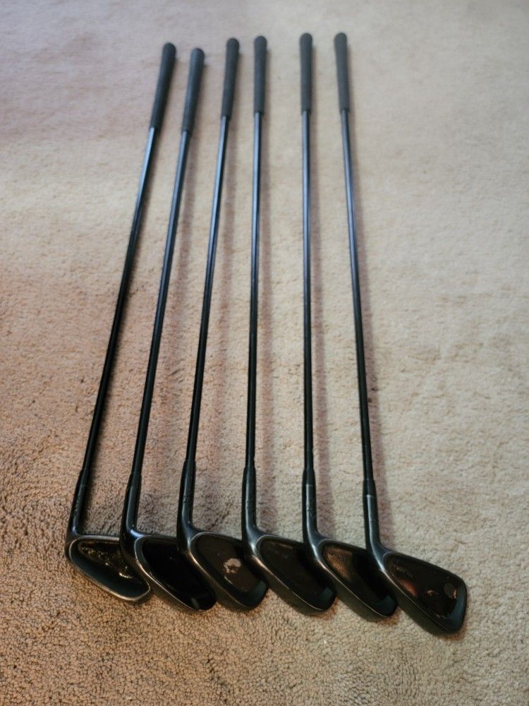 Stix Graftite Black 56789P Golf Clubs