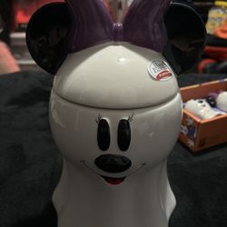 Disney Minnie Mouse Ghost Cookie Jar Ceramic Halloween Candy Jar Decor NEW & Minnie And Mickey Salt And Pepper Shakers