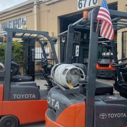 FORKLIFT TOYOTA #1 IN MIAMI 