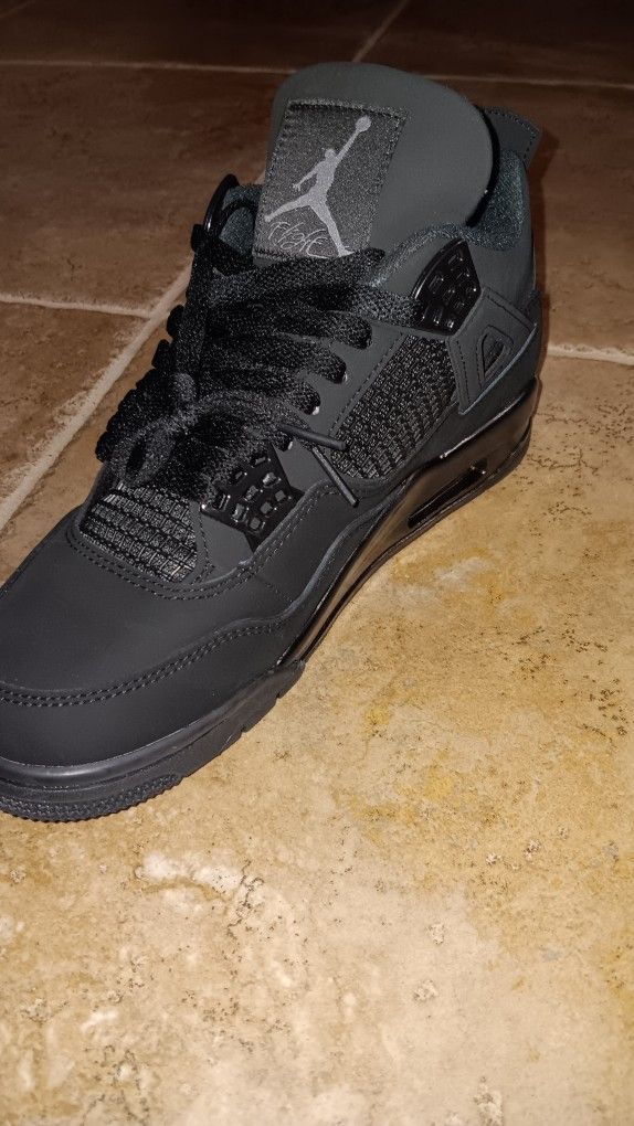 black cat jordan 4 retros