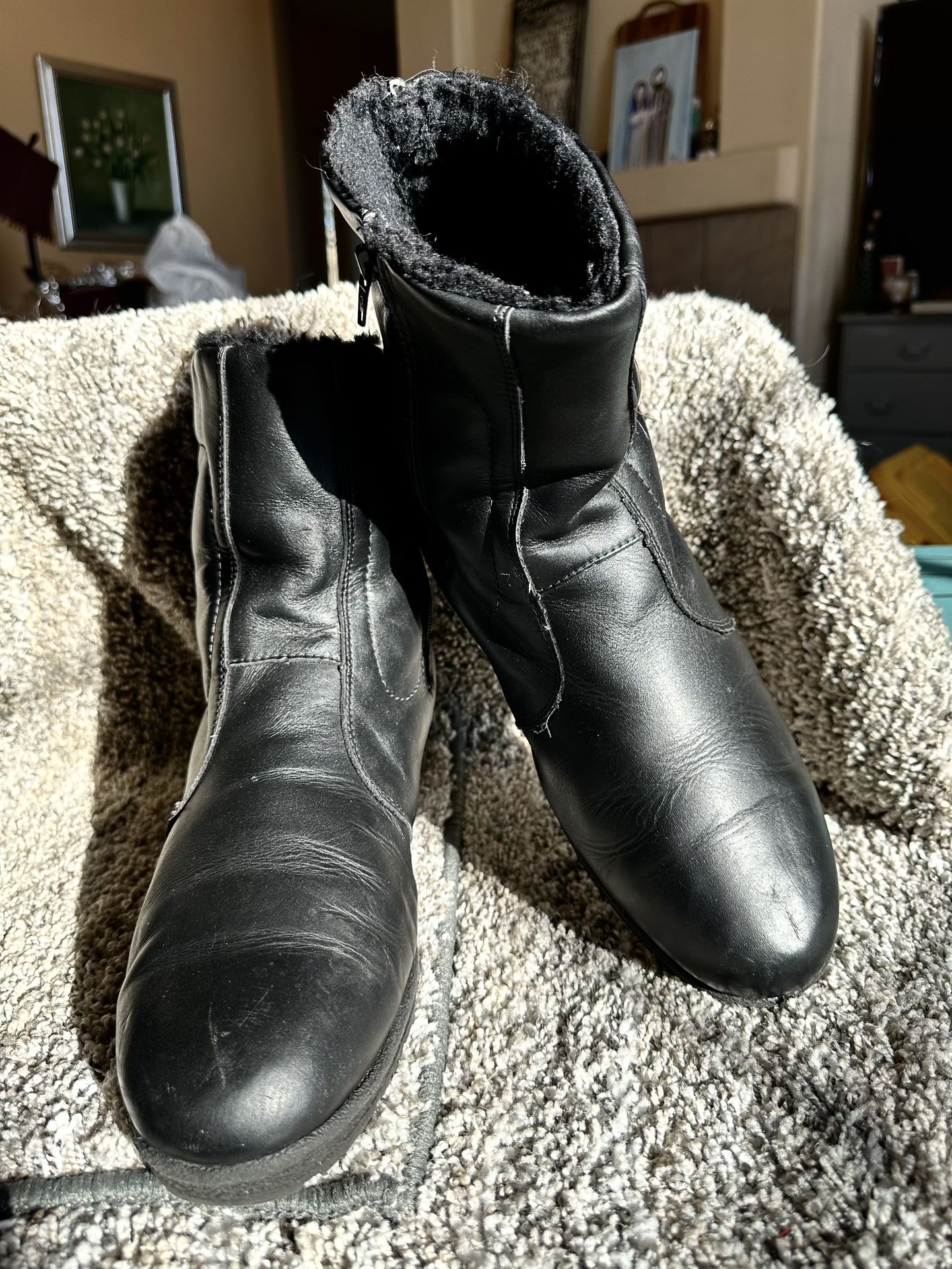 Black Blondo Faux Fur Lined Boots 13