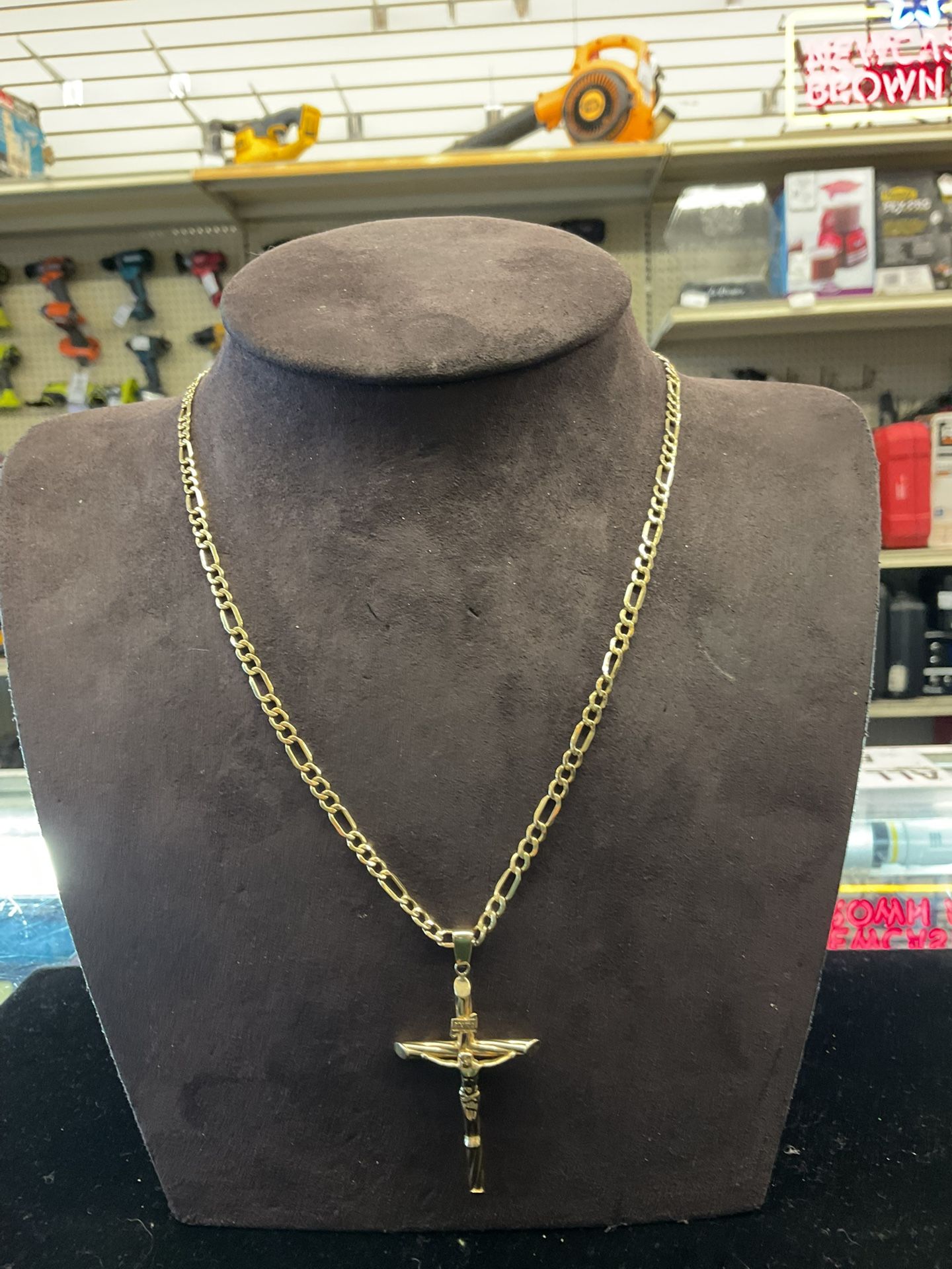 10k Figaro Chain With Cross Pendant 39100-1