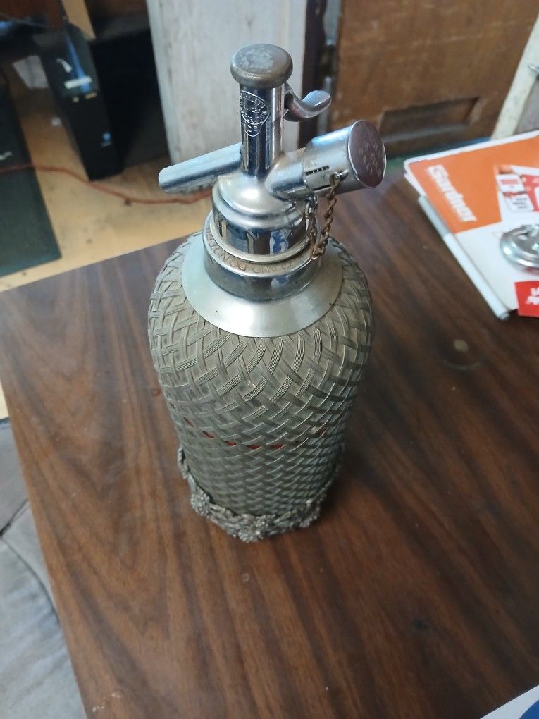 Seltzer Bottle W/ Base Ring