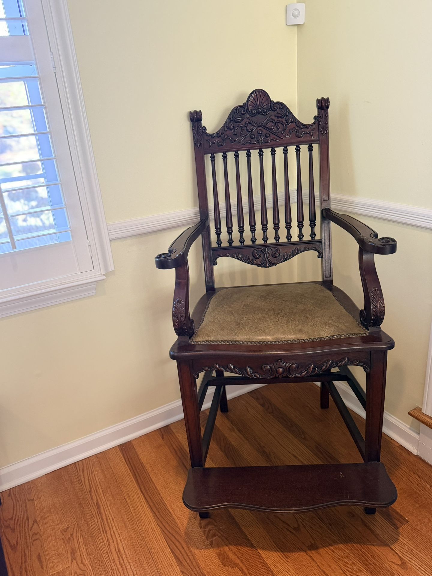 Vintage Hand-Carved Mahogany Billiards Spectator Chair / Gentleman’s Library Chair with Footrest & Leather Seat
