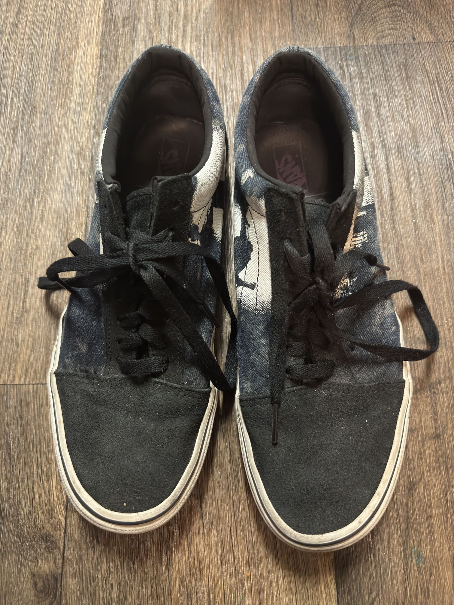 Vans “The Exorcist” Special Edition House Of Terror Preowned (Men’s 10)