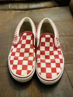 VANS - Red Whute Checkers Slip On’s Boys 2.5