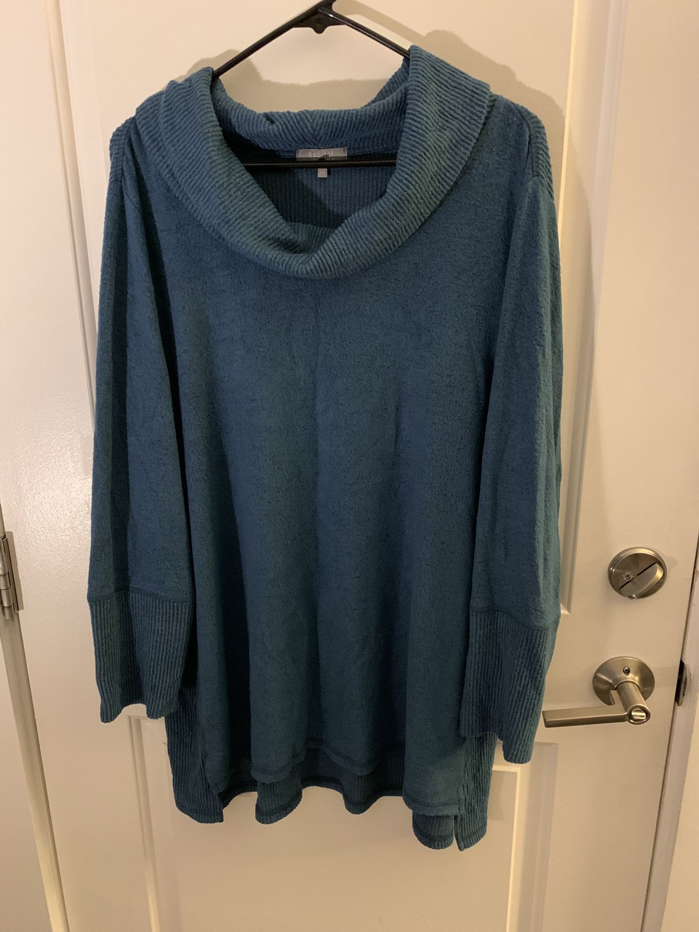 Women’s XL shirts - Like New