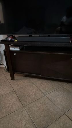 Tv stand