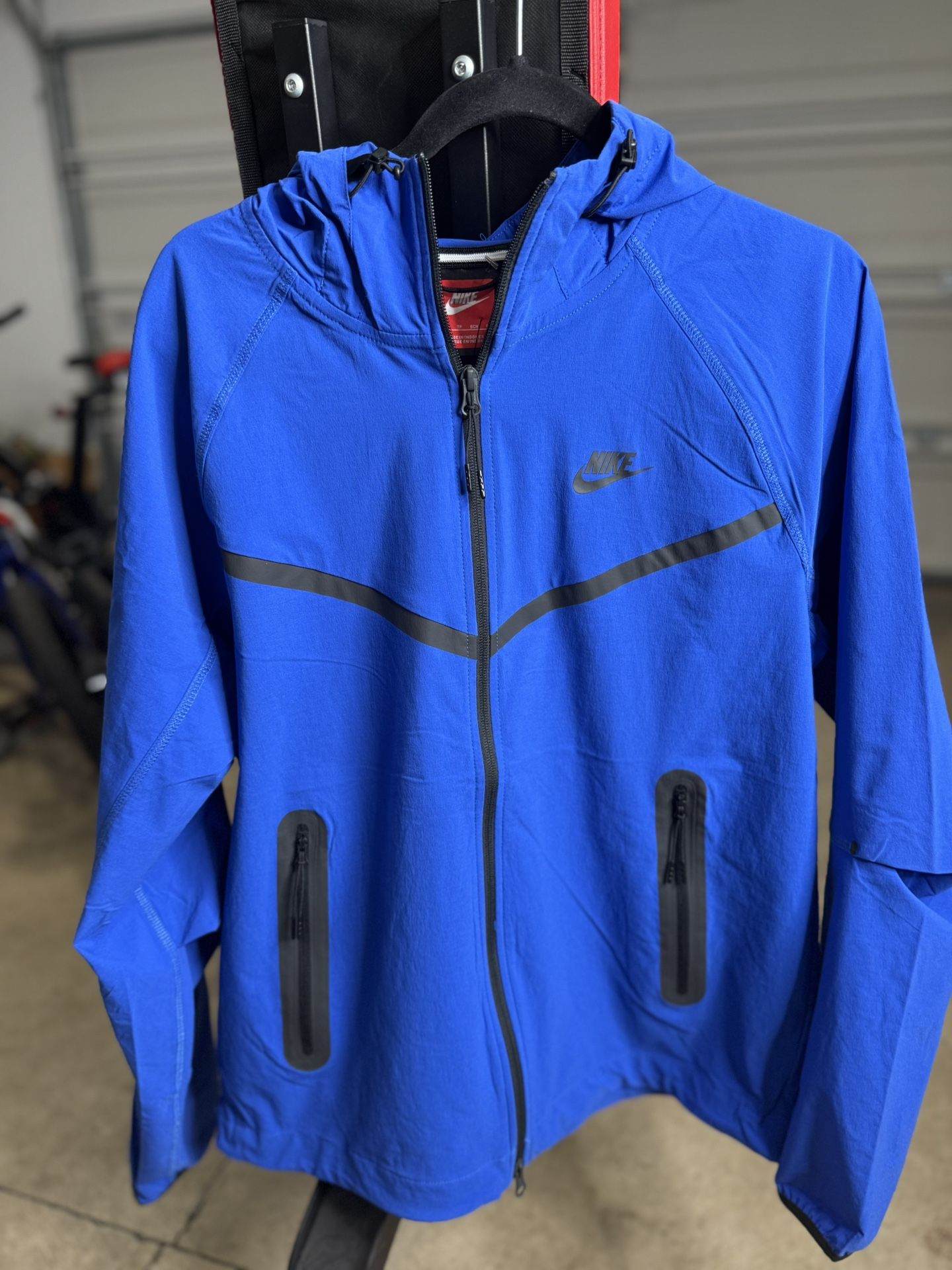 Nike Tech Woven Jacket Blue