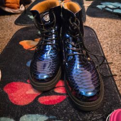 Mens shoes