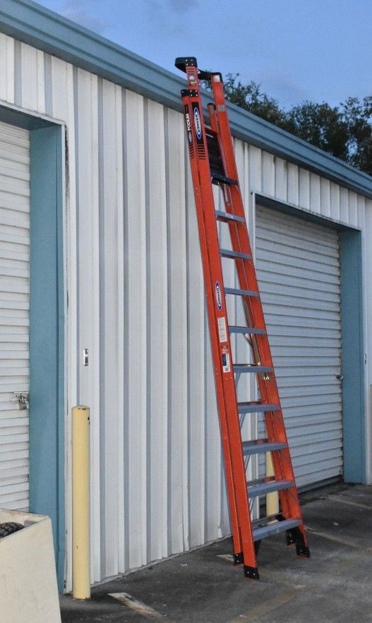 Pottery Barn New York Shoe Ladder for Sale in Jonestown, PA - OfferUp