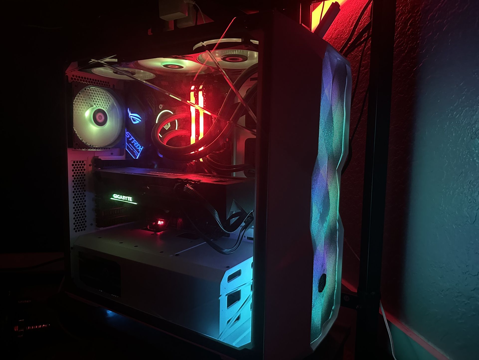 GAMING PC - 3070 TI + 17 + 32 GB RAM