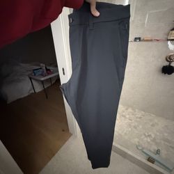 Lulu Men’s Pants Size 36