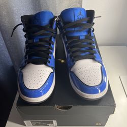 Air Jordan 1 Mid ‘Signal Blue’