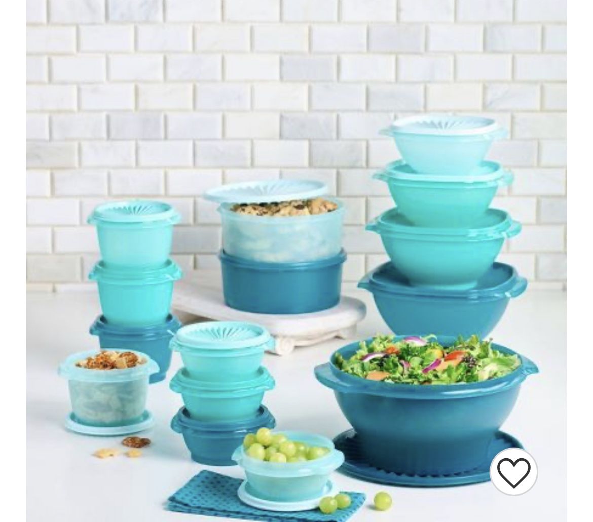 Tupperware Heritage Get it all Set 30 pcs for Sale in Alvarado, TX