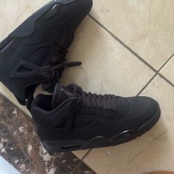 Black cat jordan 4 size 11
