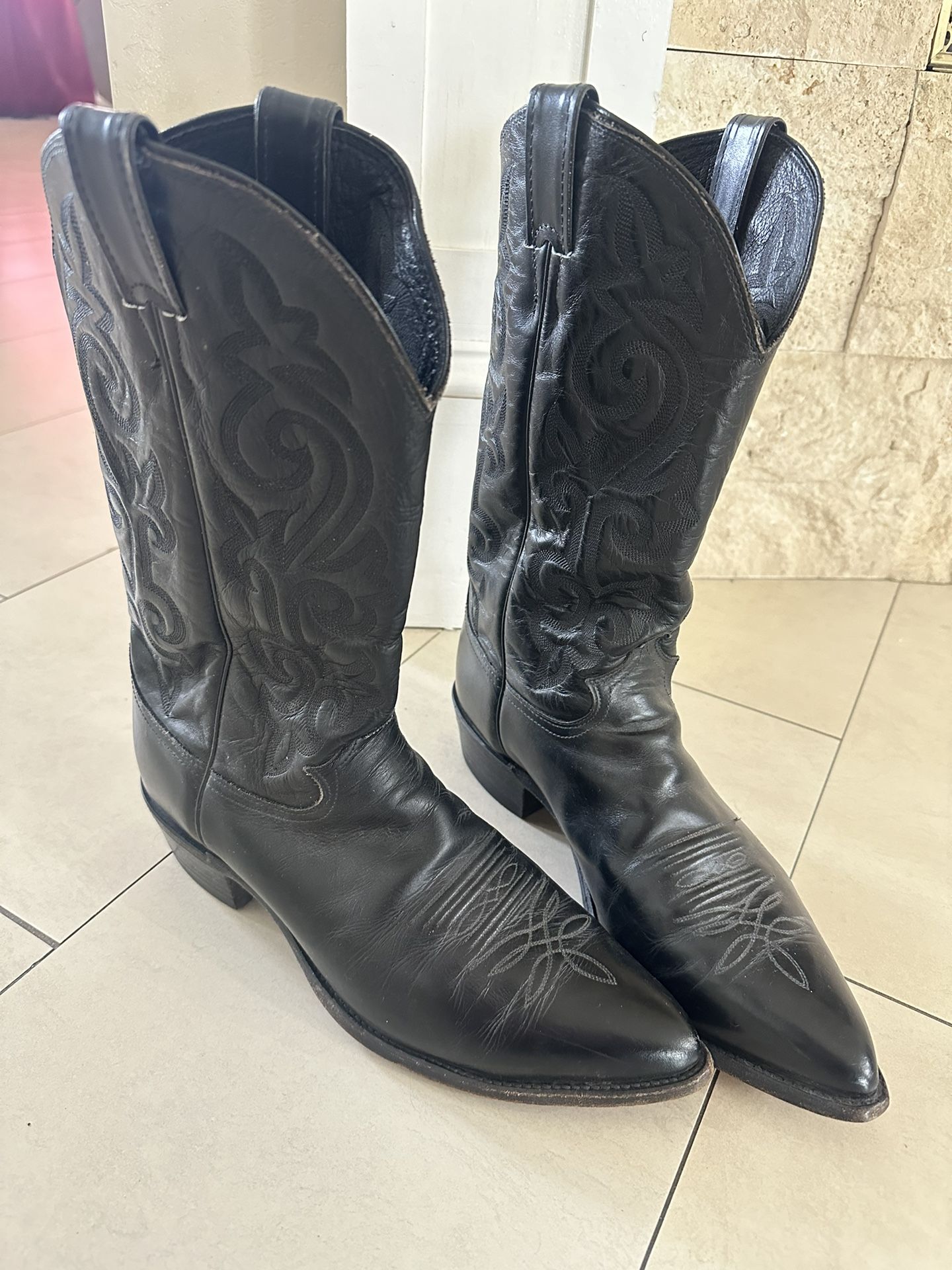 Mens Size 12 Justin Boots.