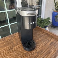 KEURIG coffee maker
