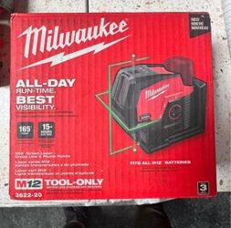 M12 12-Volt Lithium-Ion Cordless Green 125 ft. Cross Line and Plumb Points Laser Level ( Tool-Only)