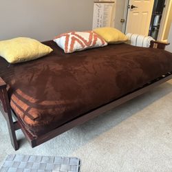 Futon Sofa & Bed 