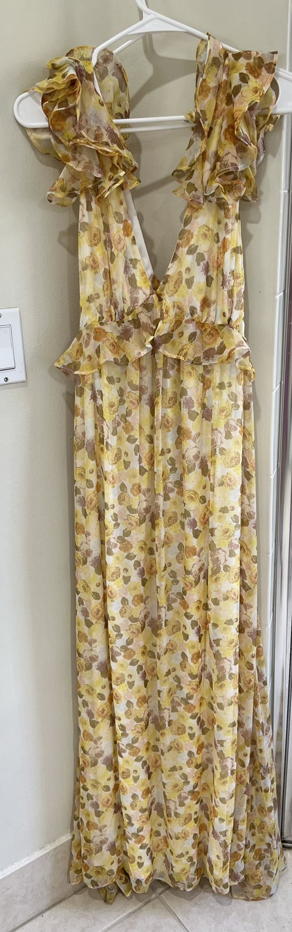 Floral Yellow Maxi Dress Low Back Size Medium 