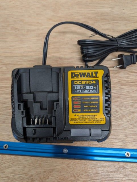 DeWalt 12v & 20v 4 Amp 2 Stage Battery Charger NEW