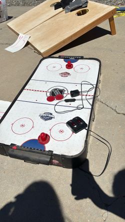 Air hockey