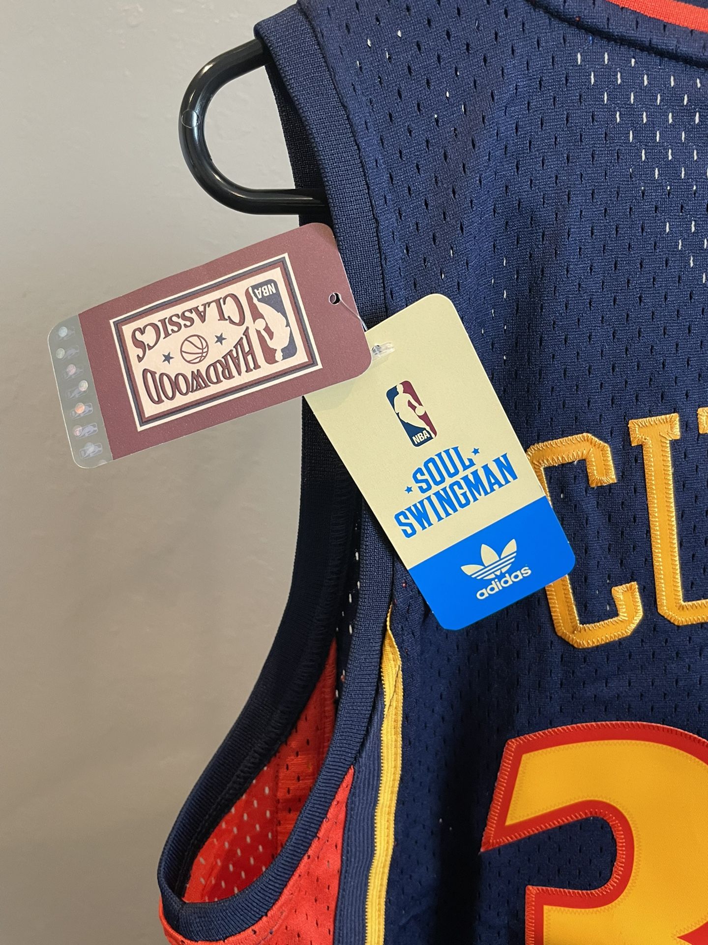 Adidas Stephen Curry Golden State Warriors Jersey Hardwood Classics for  Sale in Dublin, CA - OfferUp