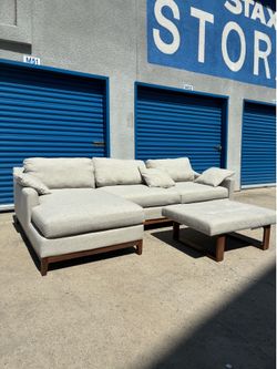 Living Spaces Sectional Couch with Ottoman 🛻Delivery Available🛻