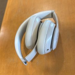 Beats Studio Pro