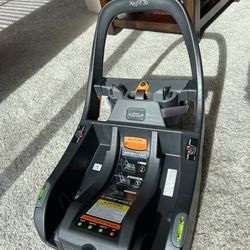 Chicco KeyFit35 Car Seat Base