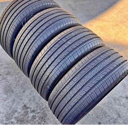235 55 19 Michelin Tires Con 80% de Vida Las 4