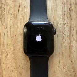 Apple Watch SE 2nd Gen 40mm (GPS) 