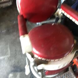 Barber Chair 1930s
