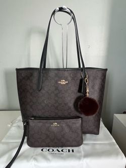 Coach Tote Bag In Signature Canvas In Black Walnut Color With Large Wristlet