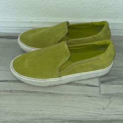 UGG Suede Leather Slip On Sneaker Shoes Womens Size 7 Green 1108631