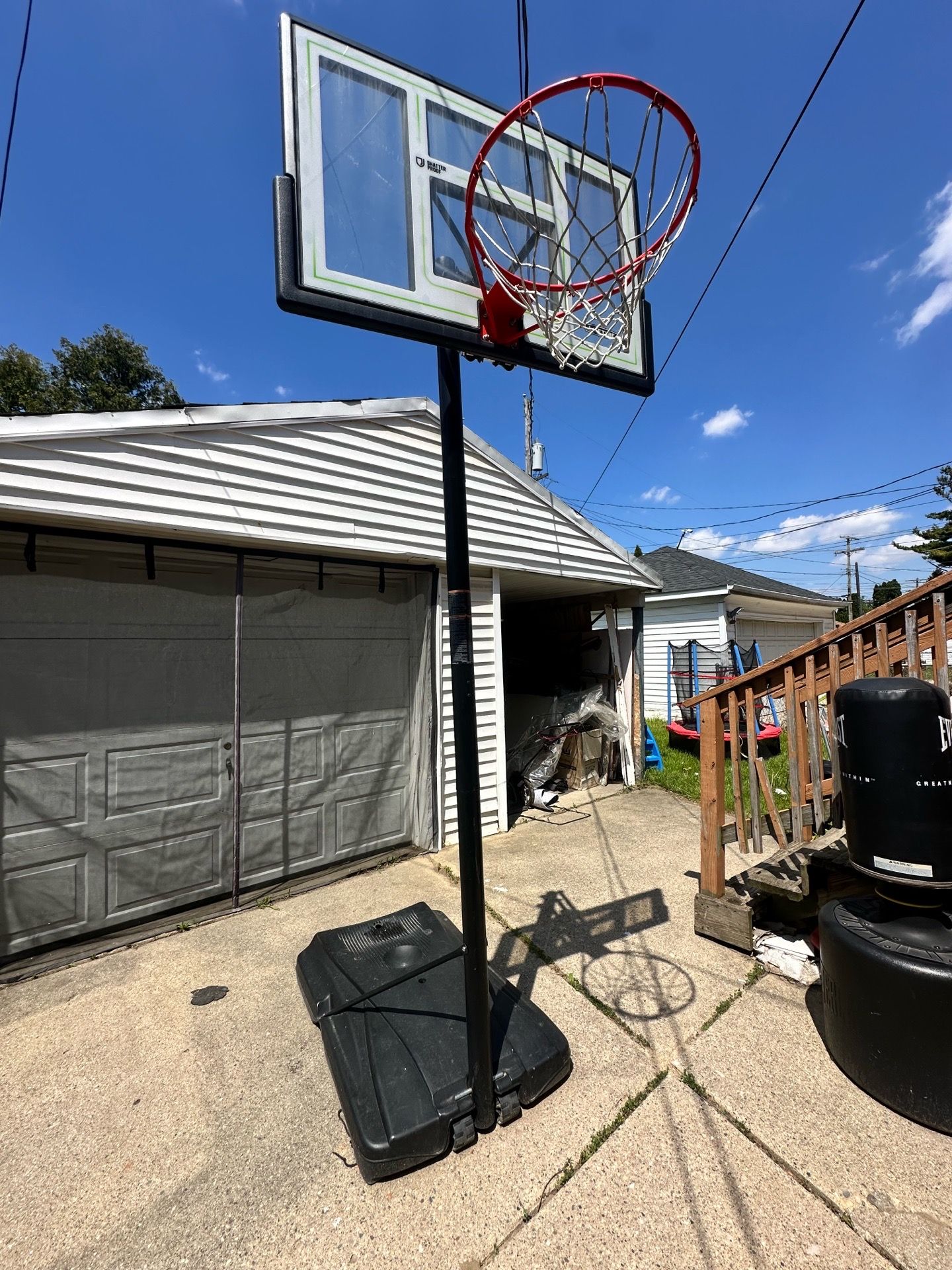 lifetime basketball hoop