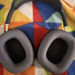 Apple Max Headphones