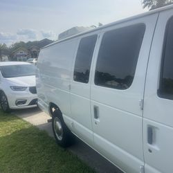 1998 Ford E-350