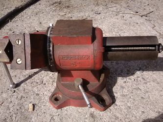 Vintage 5 in roughneck bench vise