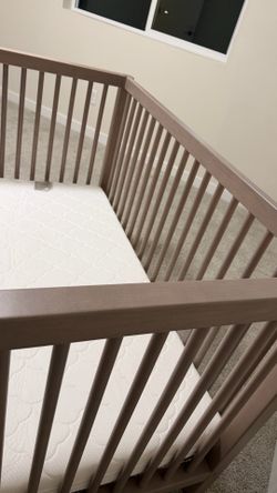 Room and Board Luxury Baby Crib