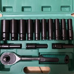 Impact Wrench Set With 1/2 - Inch