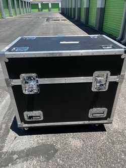 Road Cases / Tradeshow Travel Case 34.5x33x22.5