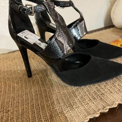 Black Heels Size 8