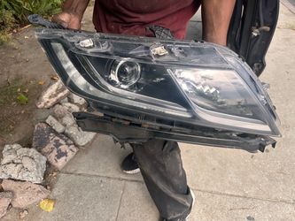 2018-2023 HONDA ODYSSEY RIGHT SIDE HEADLIGHT