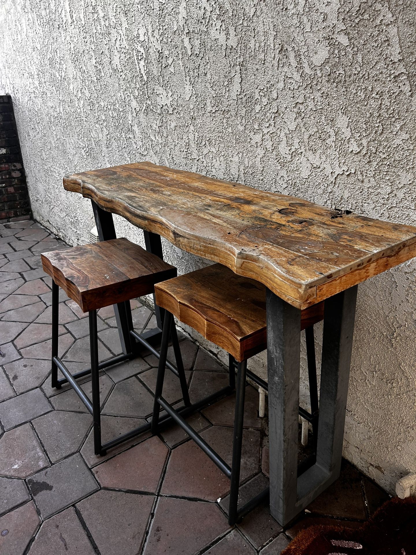 Bar Stools And Table