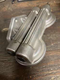 Vintage hot rod dual oil filter housing