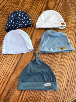 Lot of infant / newborn beanies