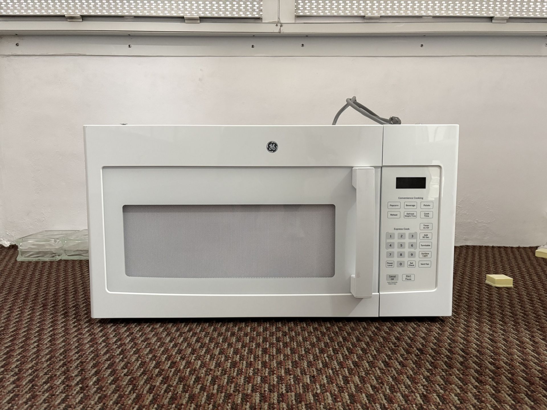 GE Microwave (hanging)