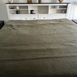 King Size Bed With Mattress 